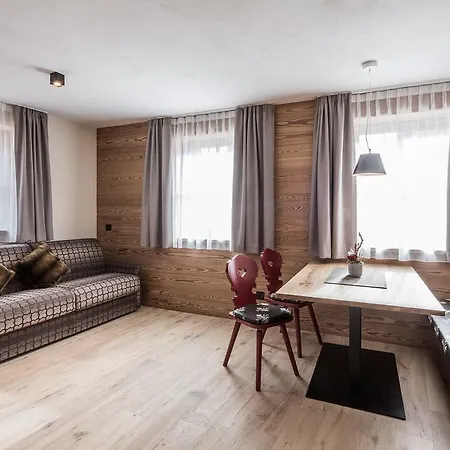 Osti Nicl Apartment San Martino in Badia Exterior photo