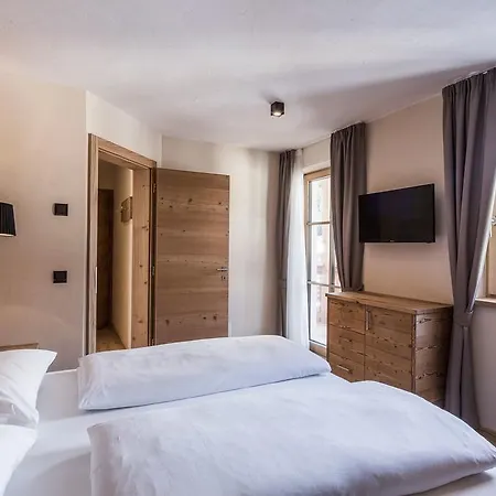 Osti Nicl Apartment San Martino in Badia Exterior photo